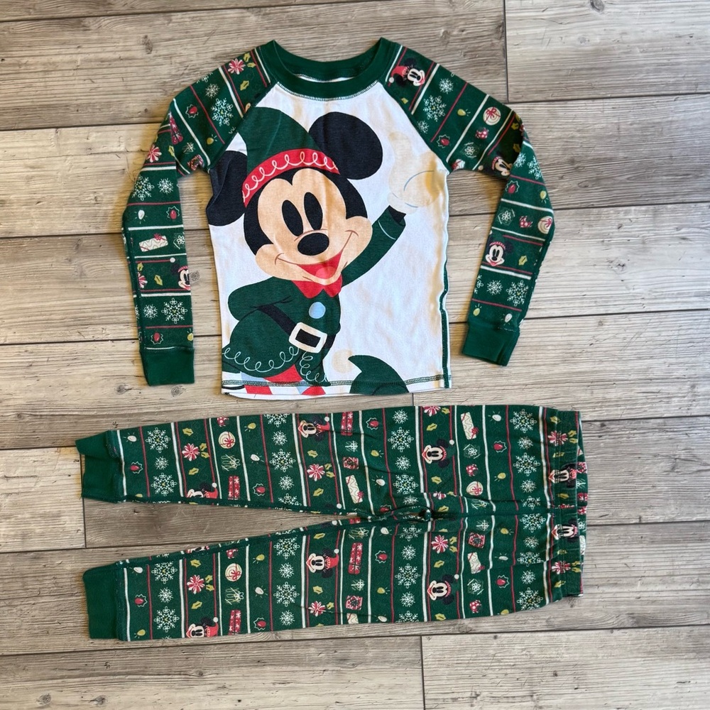 Disney | Mickey Mouse Christmas Holiday Long Sleeve Pajama Set | Size: 6